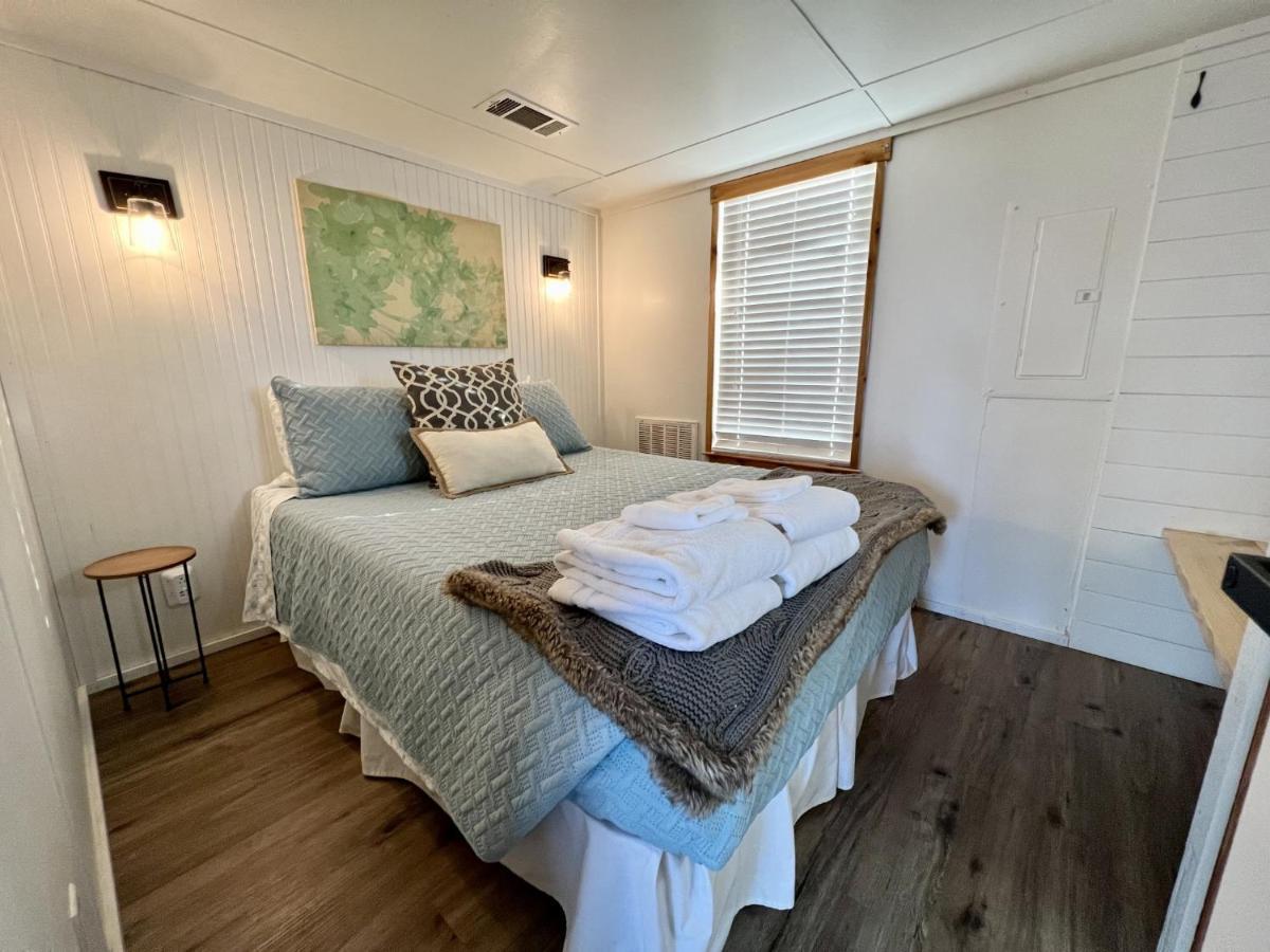 Spring Branch The Perch- Texas Tiny Haus With Amazing Viewsヴィラ エクステリア 写真