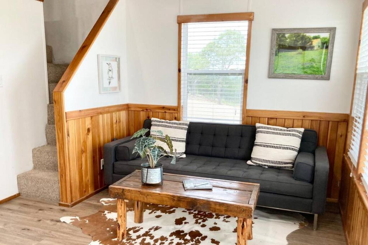 Spring Branch The Perch- Texas Tiny Haus With Amazing Viewsヴィラ エクステリア 写真