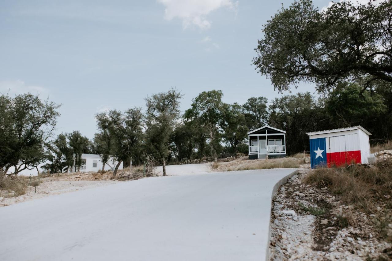 Spring Branch The Perch- Texas Tiny Haus With Amazing Viewsヴィラ エクステリア 写真